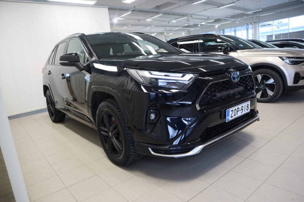 Toyota RAV4 Plug-in, image 3
