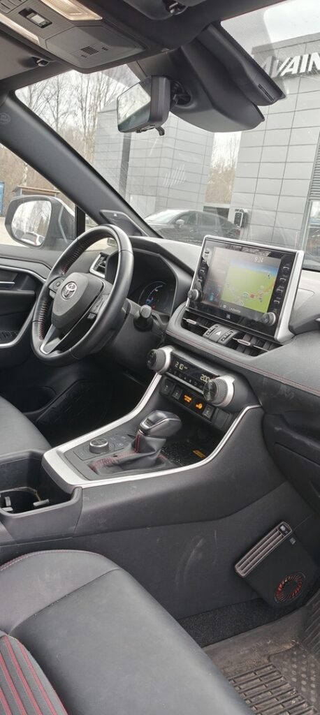 Toyota RAV4 Plug-in, image 5