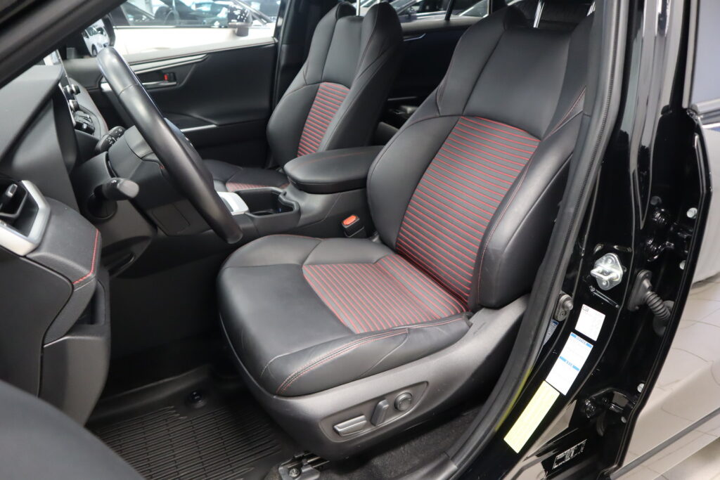 Toyota RAV4 Plug-in, image 9