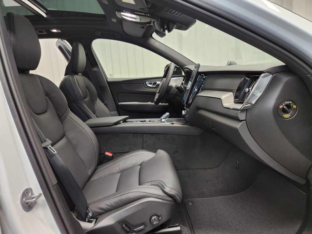 Volvo XC60, image 11