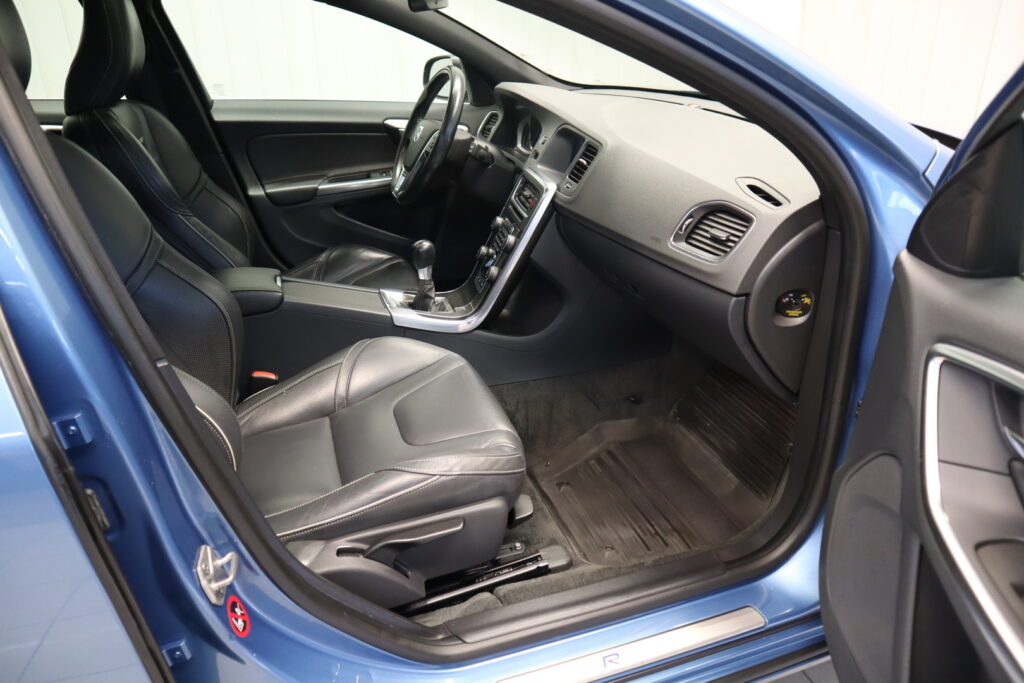 Volvo V60, image 14
