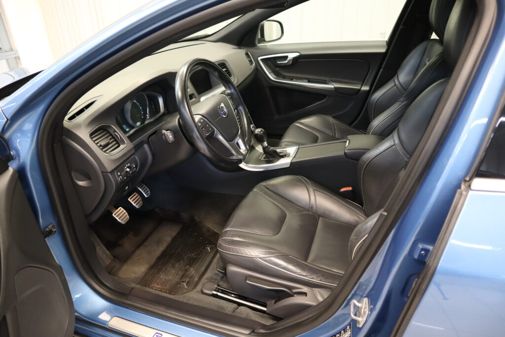 Volvo V60, image 4