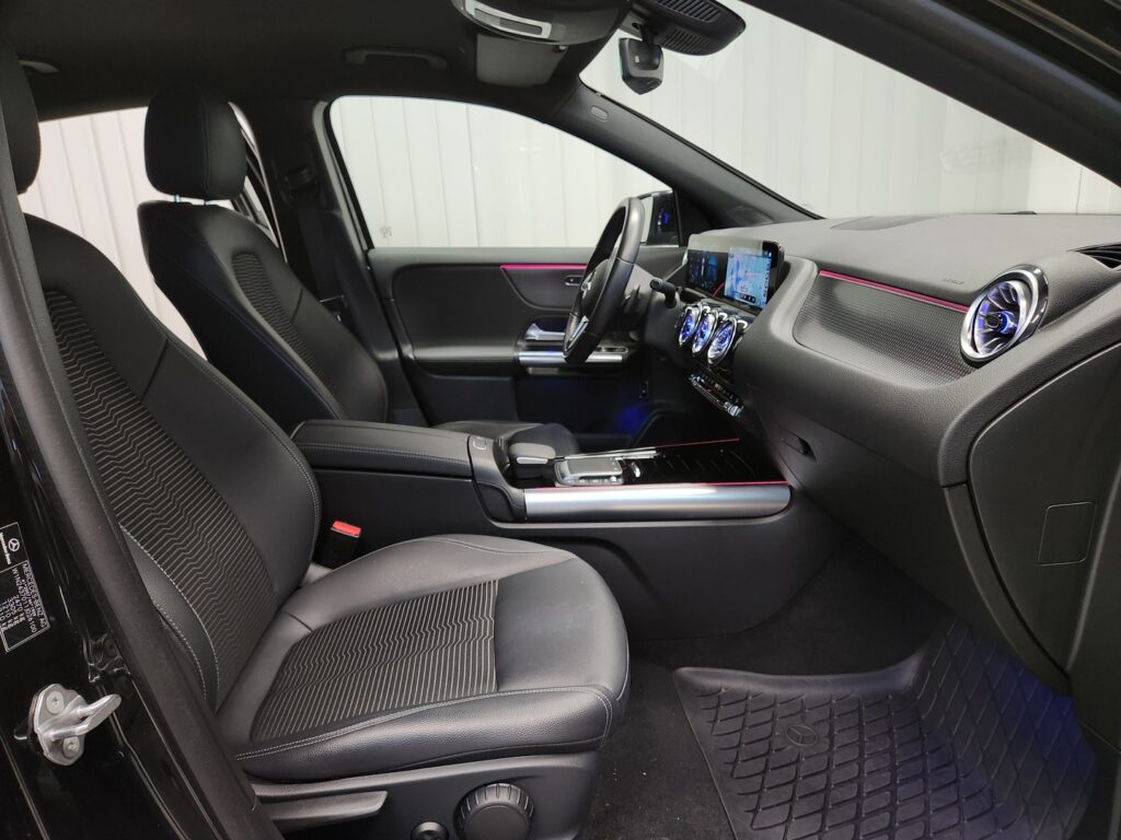 Mercedes-Benz EQA, image 10