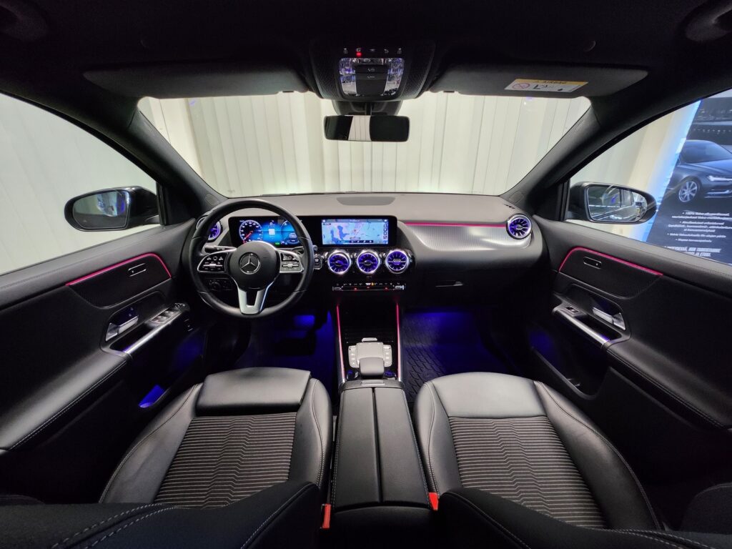 Mercedes-Benz EQA, image 12