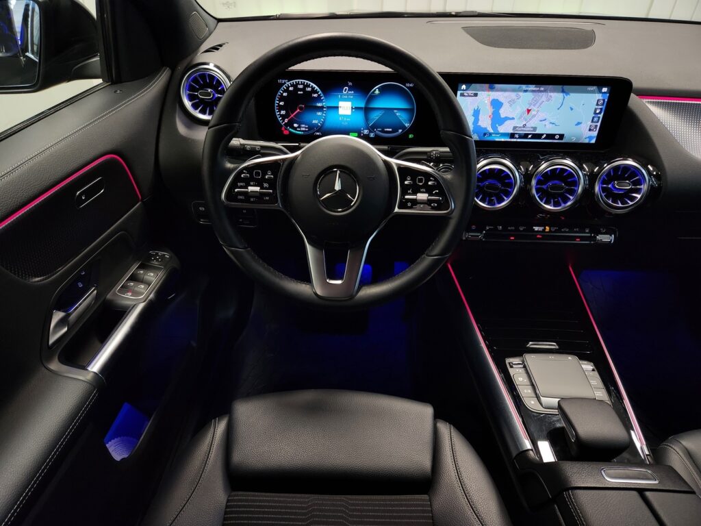 Mercedes-Benz EQA, image 13