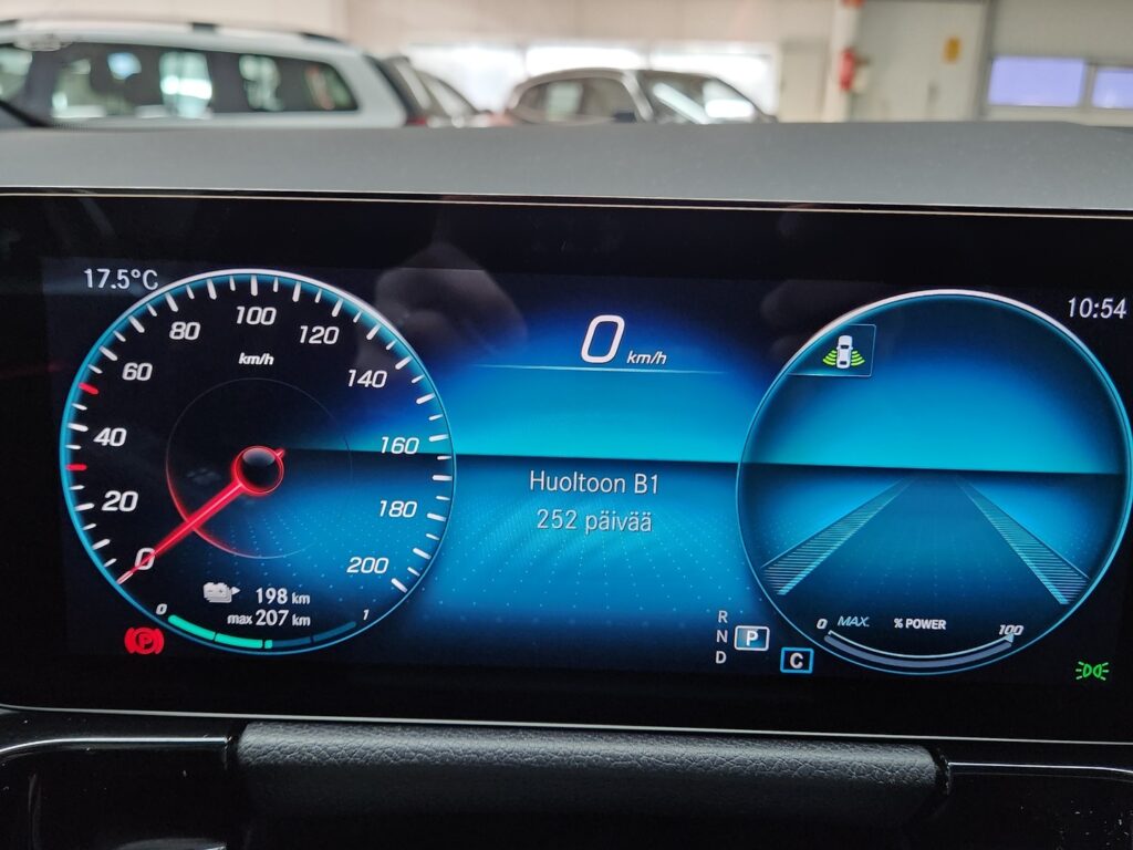 Mercedes-Benz EQA, image 15