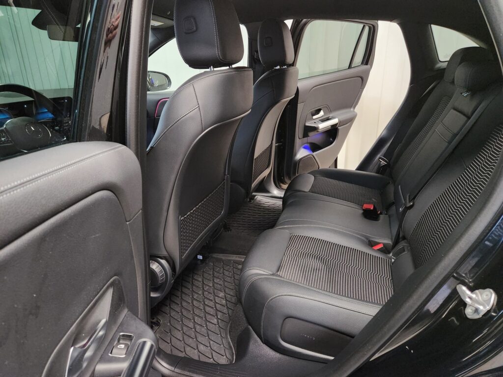 Mercedes-Benz EQA, image 8