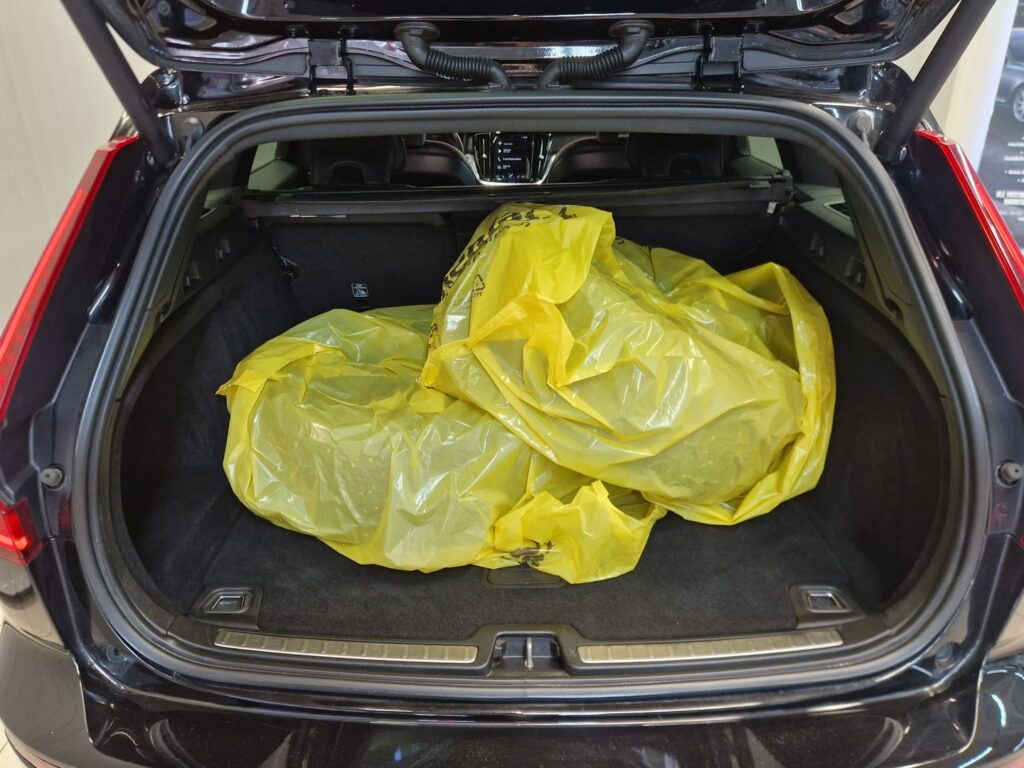 Volvo V60 Cross Country, image 25