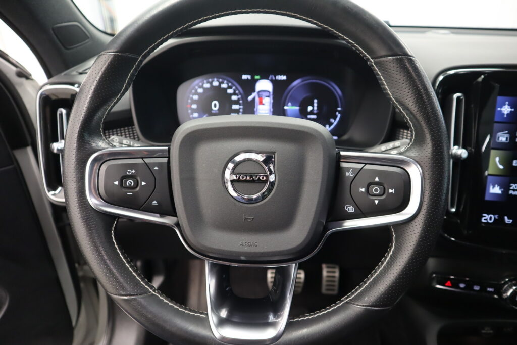 Volvo XC40, image 12