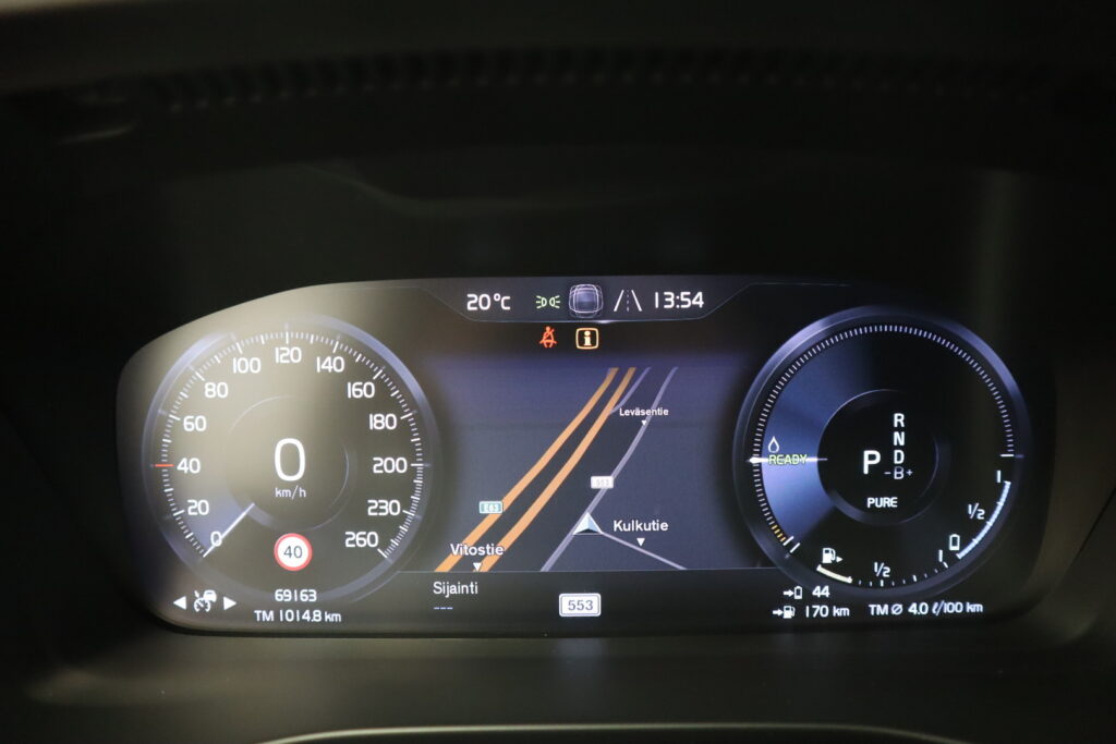 Volvo XC40, image 14