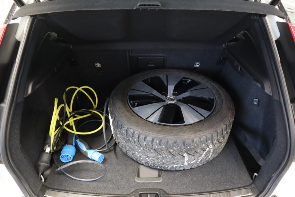 Volvo XC40, image 22