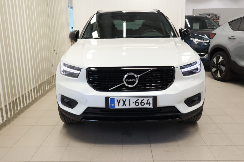 Volvo XC40, image 3