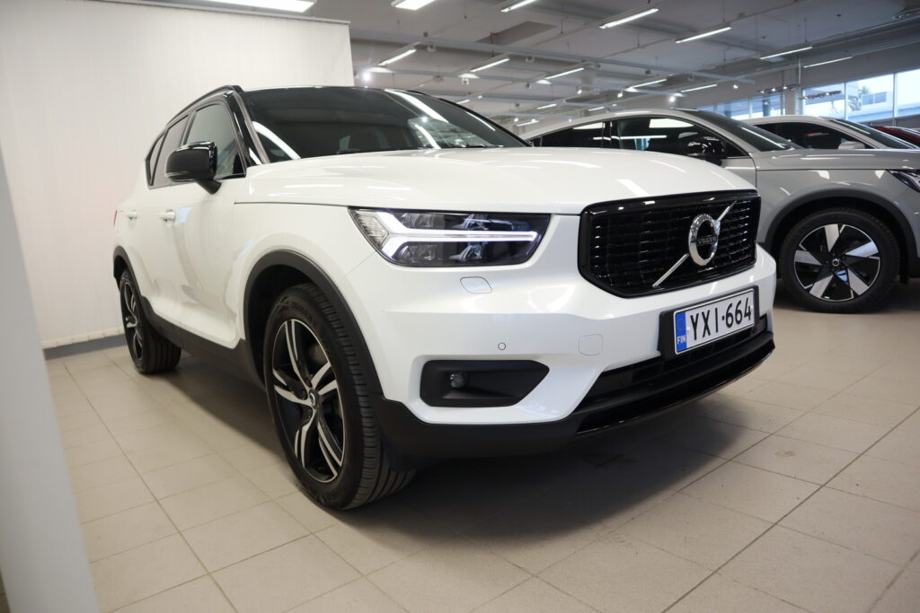 Volvo XC40, image 4