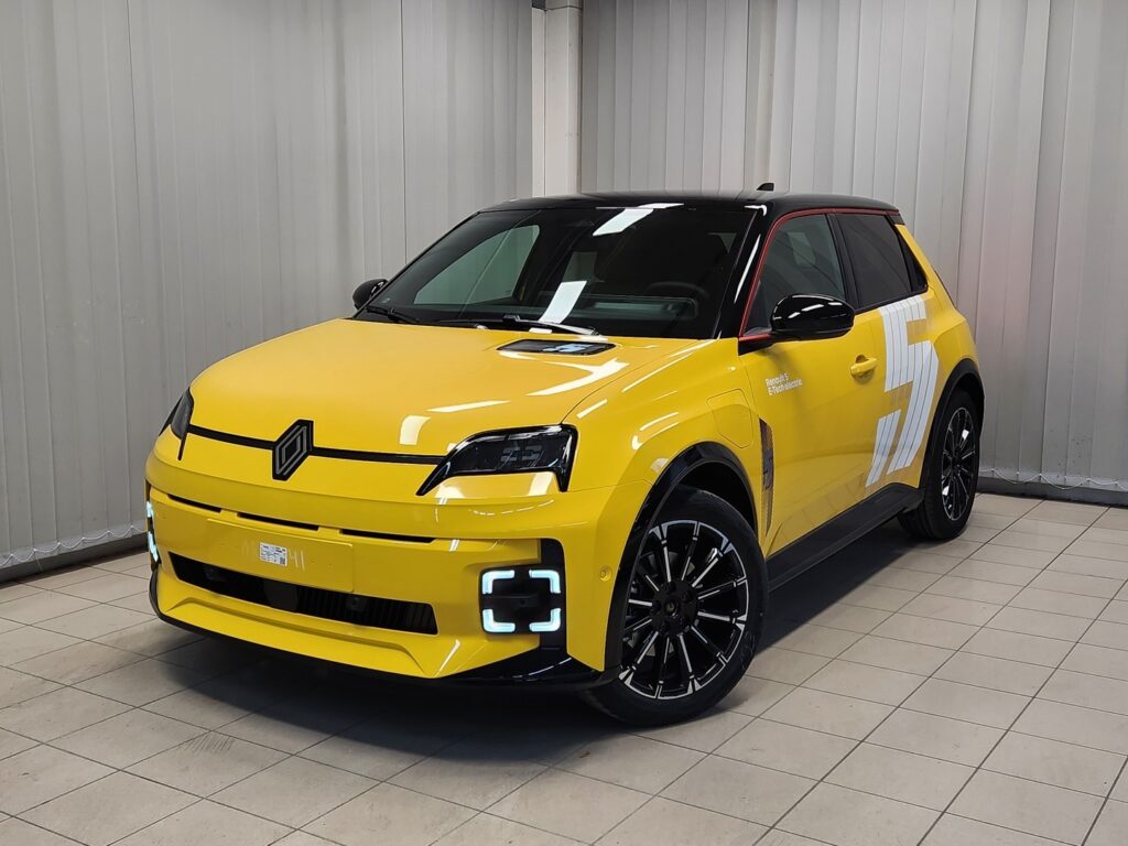 Renault 5, image 2