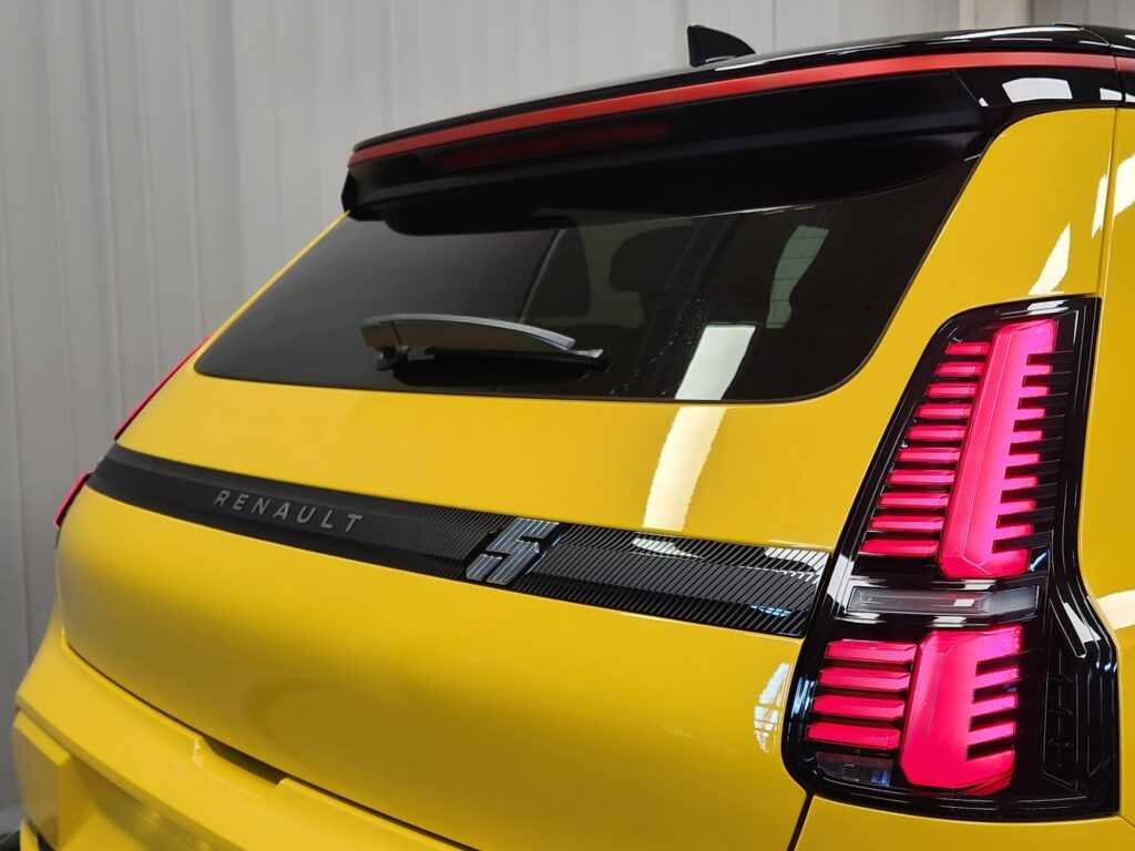Renault 5, image 21