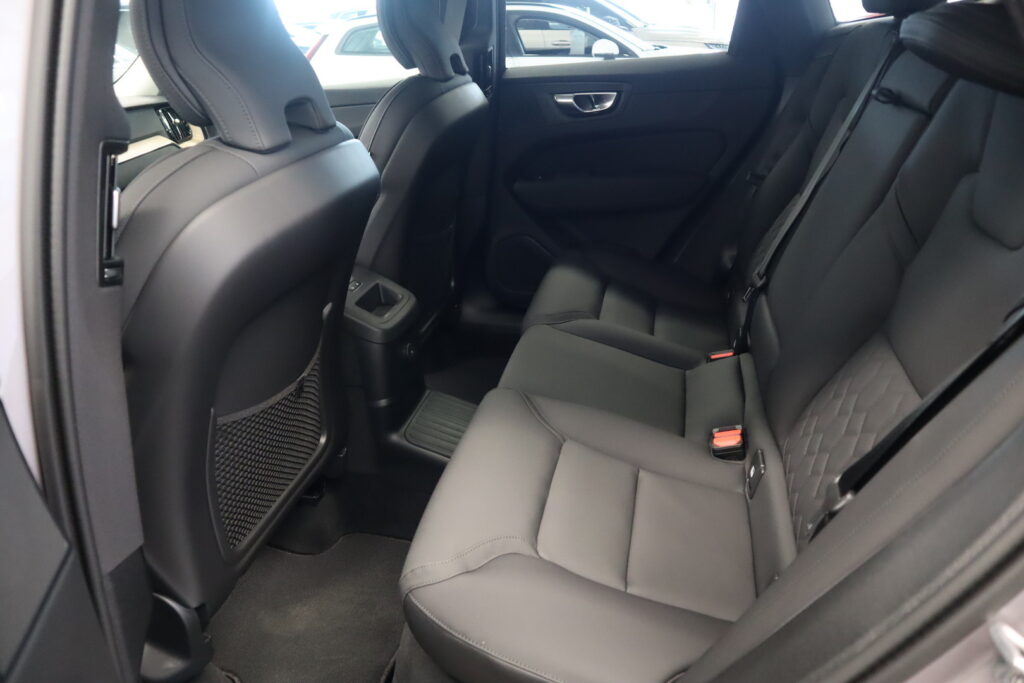 Volvo XC60, image 10