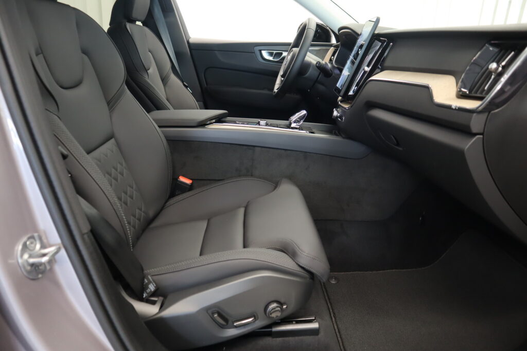 Volvo XC60, image 11