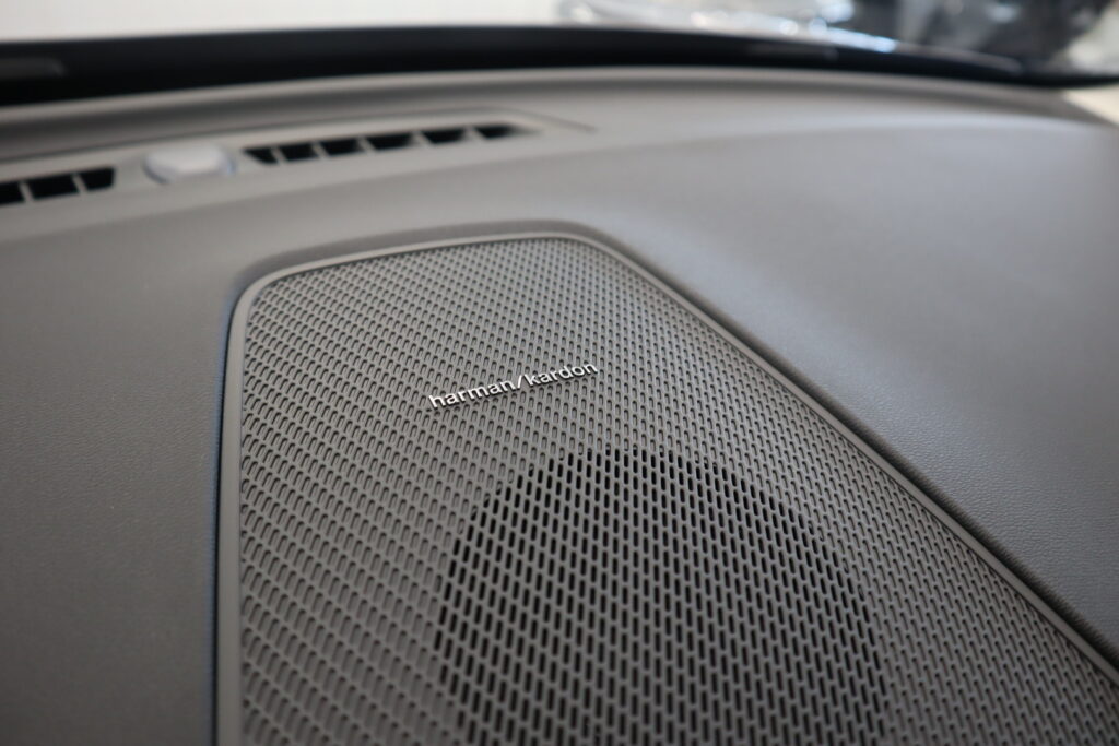 Volvo XC60, image 17