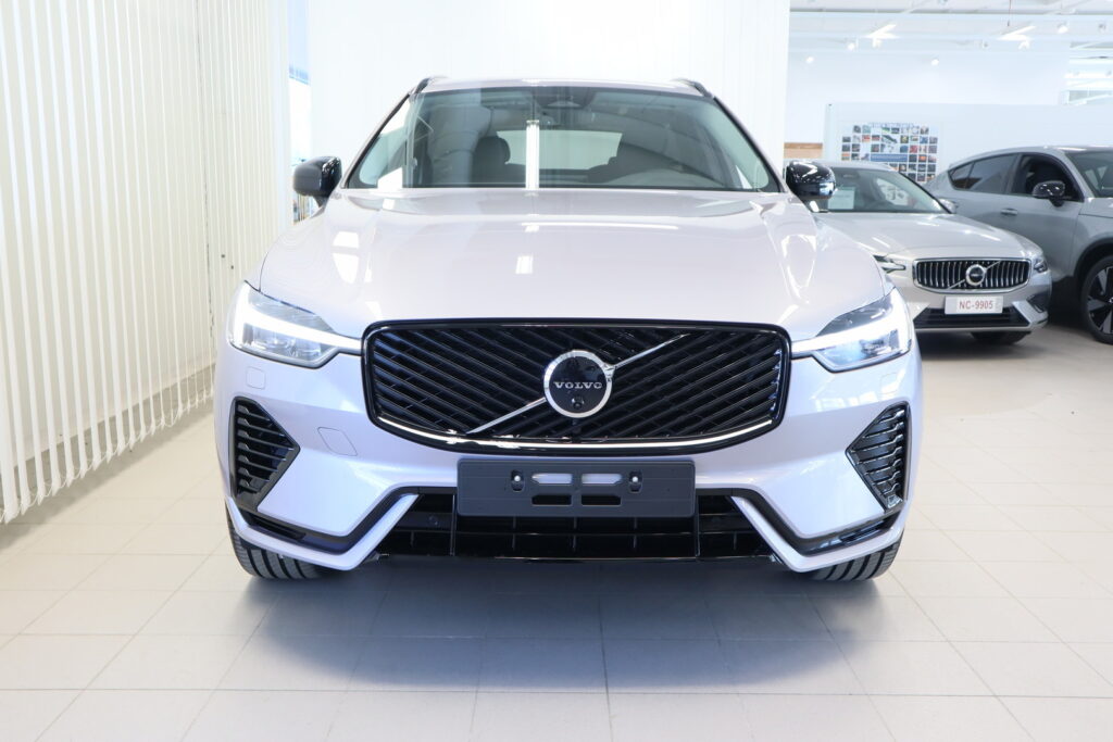 Volvo XC60, image 2