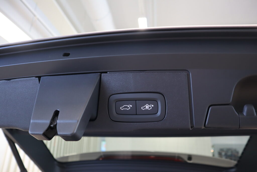 Volvo XC60, image 23
