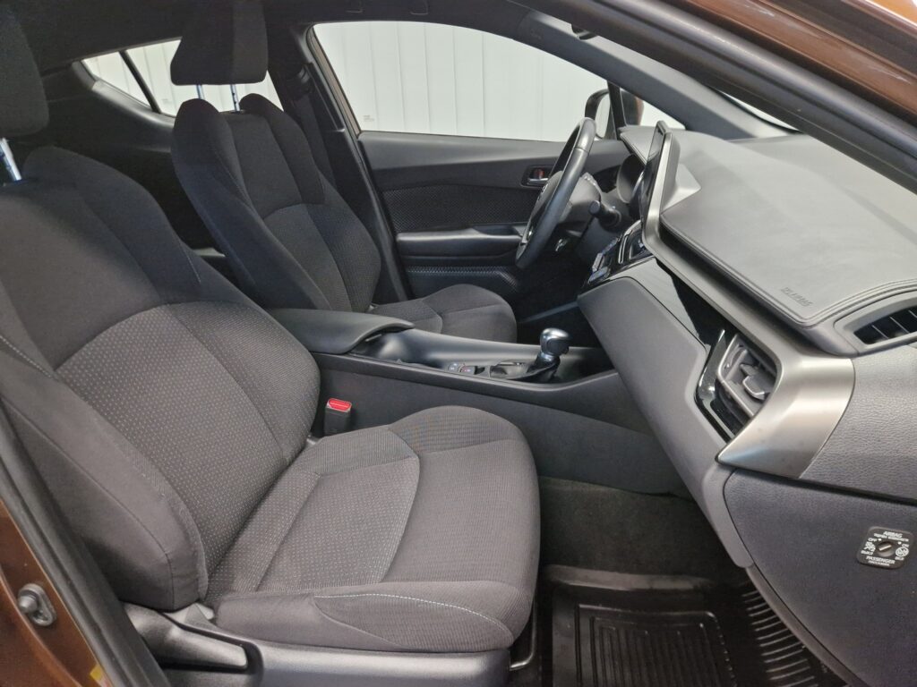 Toyota C-HR, image 11