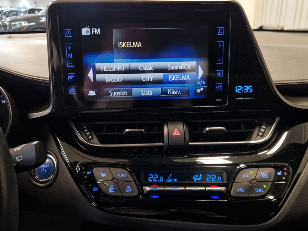 Toyota C-HR, image 15