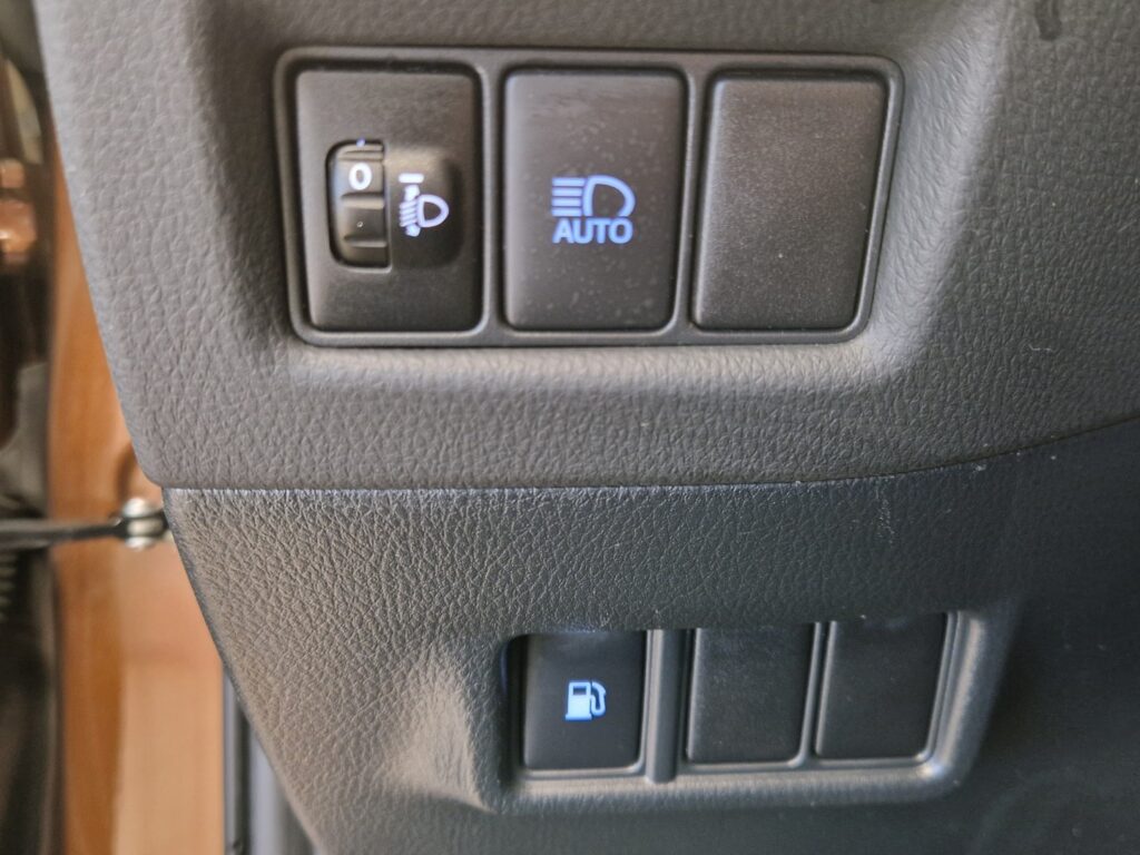 Toyota C-HR, image 17