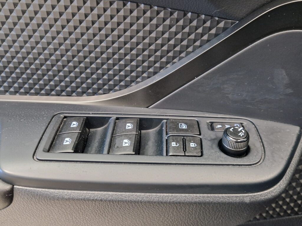 Toyota C-HR, image 18