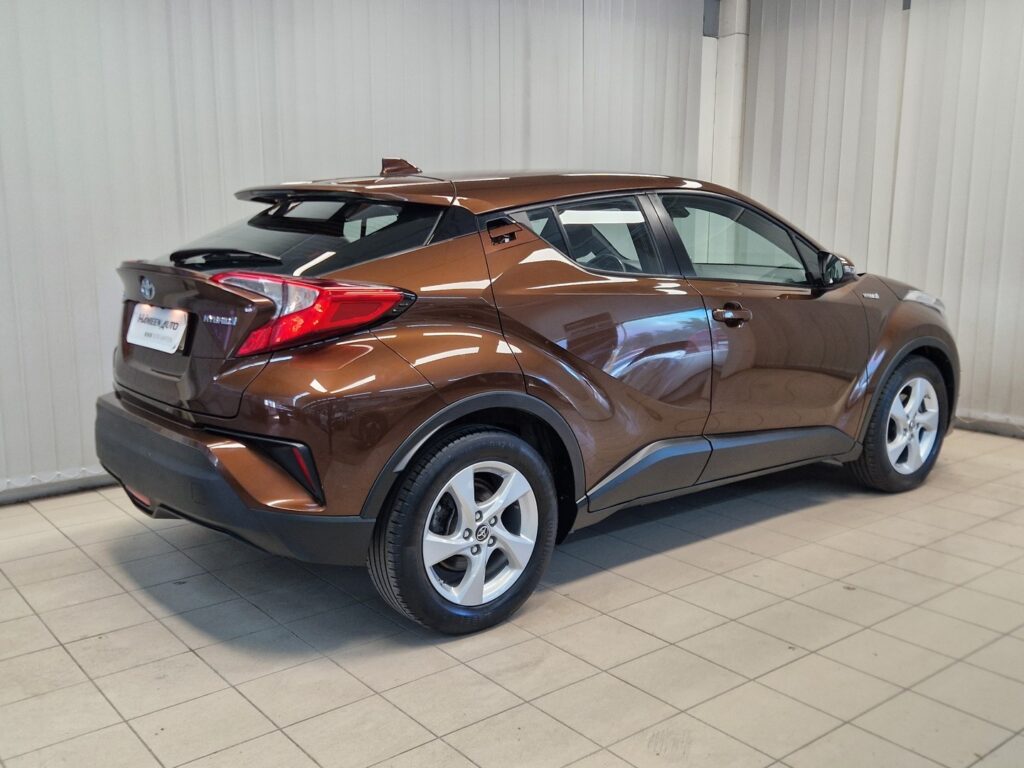 Toyota C-HR, image 2