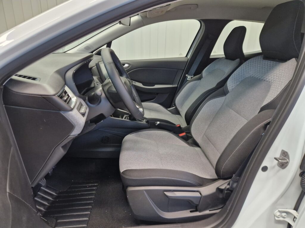 Renault Clio, image 12