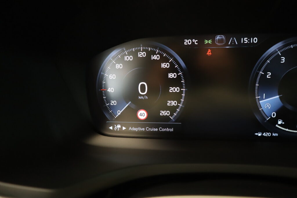 VOLVO V60 Cross Country, image 15