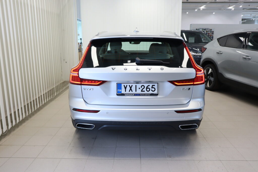 VOLVO V60 Cross Country, image 5