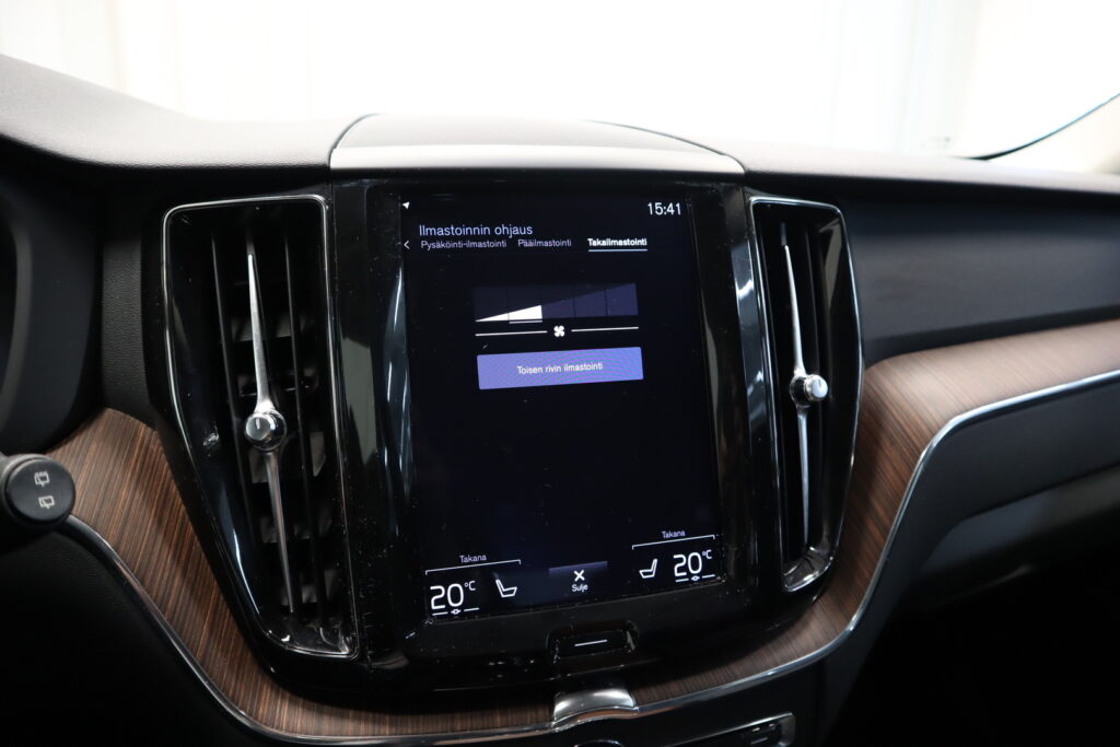Volvo XC60, image 17