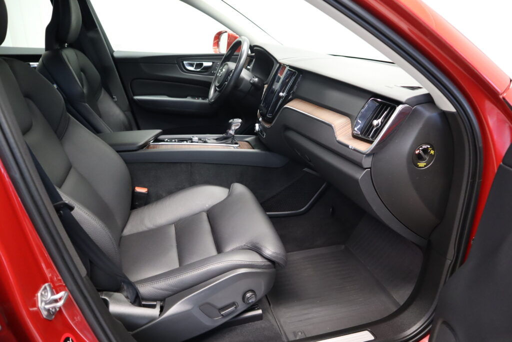 Volvo XC60, image 19