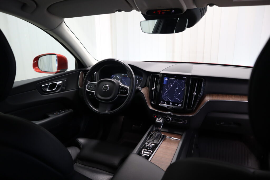 Volvo XC60, image 20