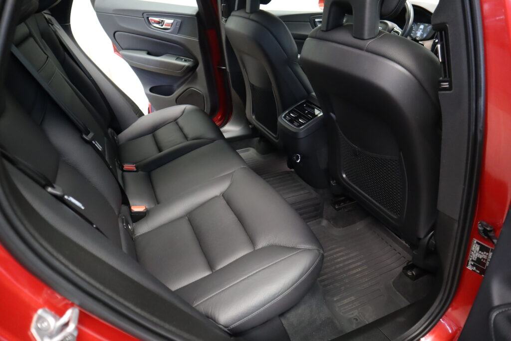 Volvo XC60, image 21