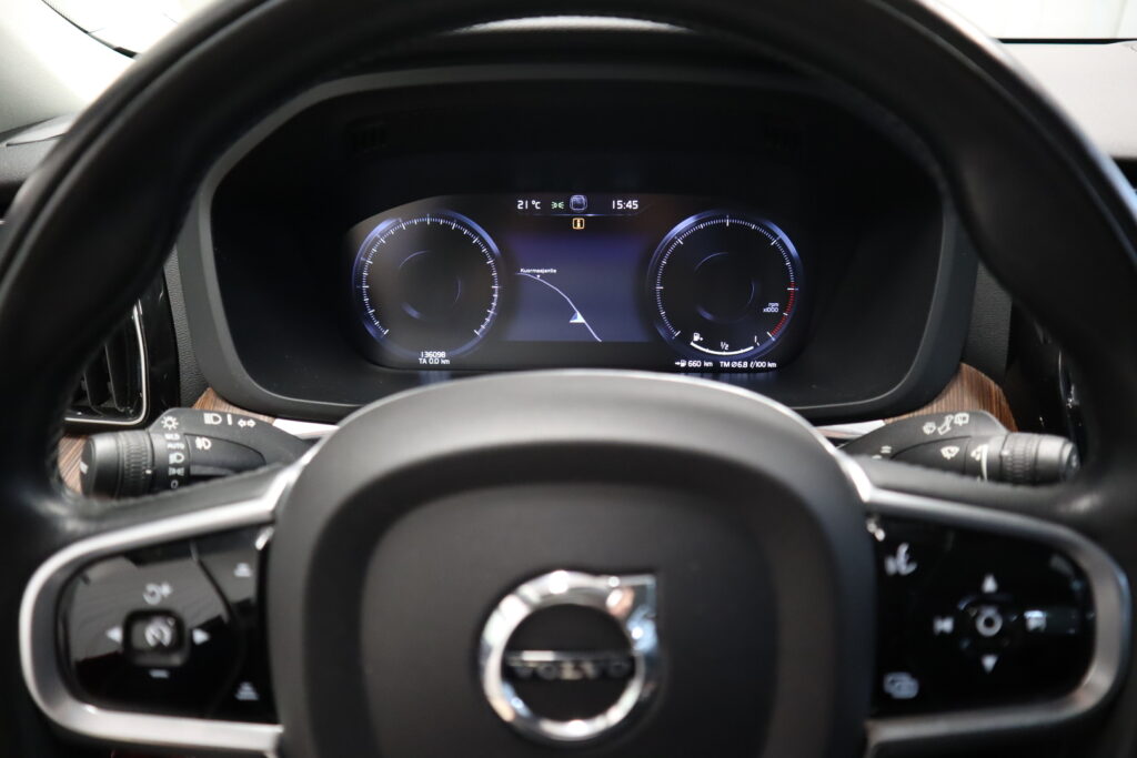 Volvo XC60, image 6