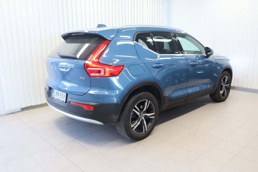 Volvo XC40, image 2