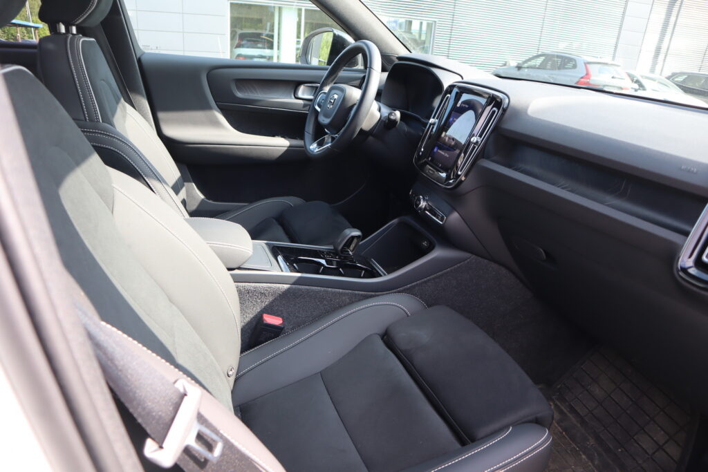 Volvo XC40, image 5