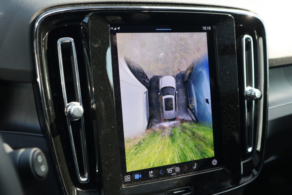 Volvo XC40, image 7