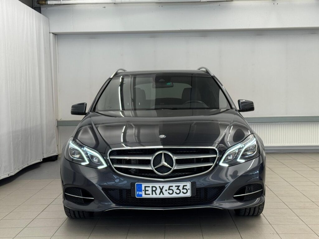 Mercedes-Benz E, image 2