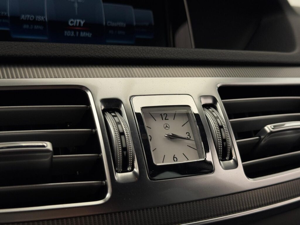 Mercedes-Benz E, image 6