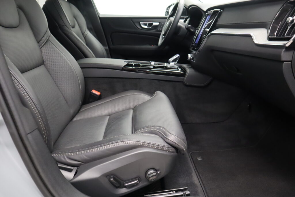 Volvo V60, image 10
