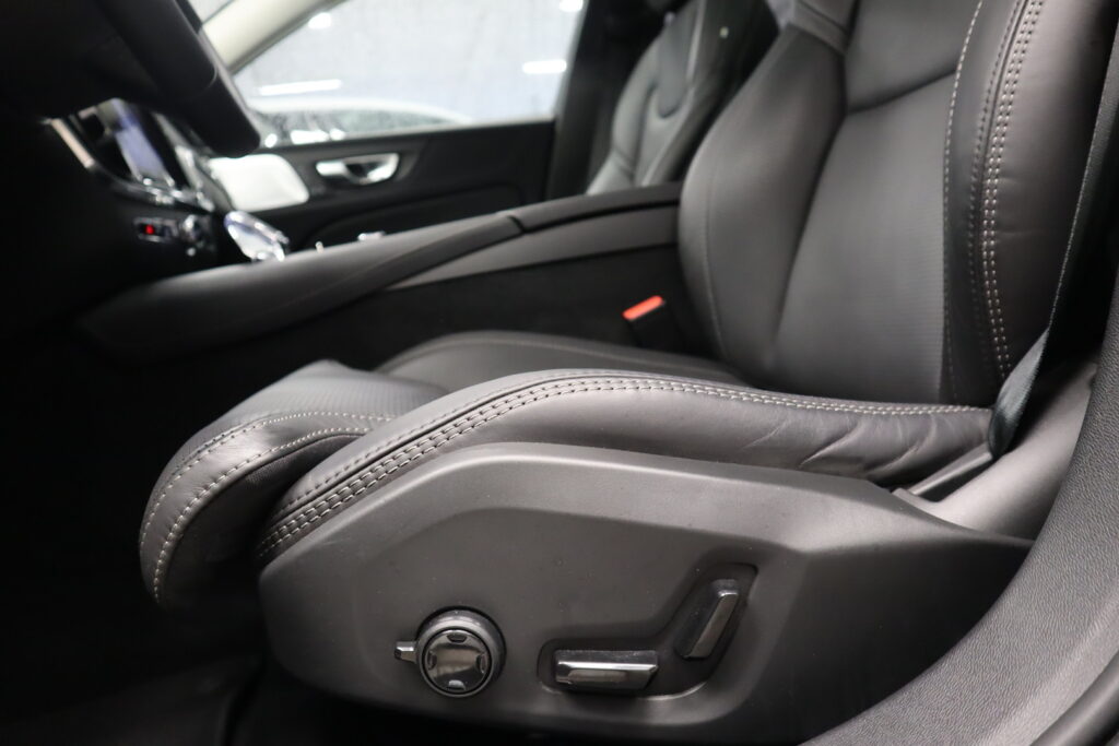 Volvo V60, image 11