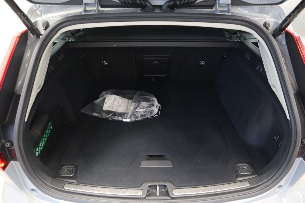 Volvo V60, image 19