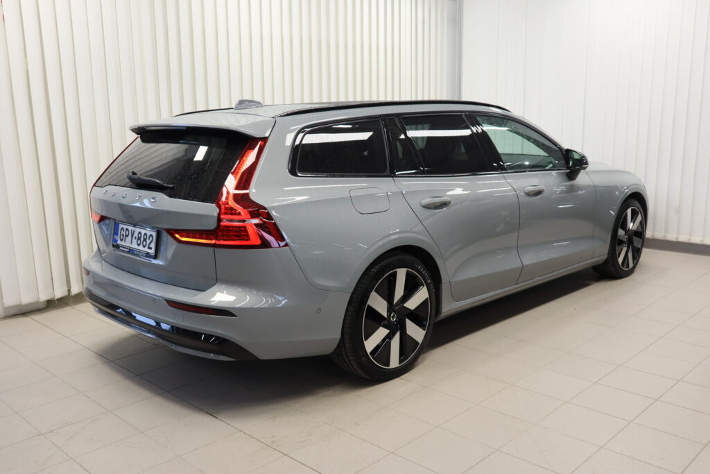 Volvo V60, image 4