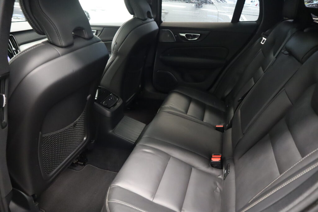 Volvo V60, image 9