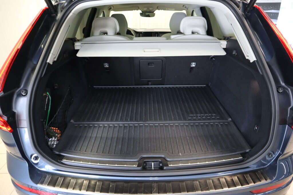 Volvo XC60, image 12