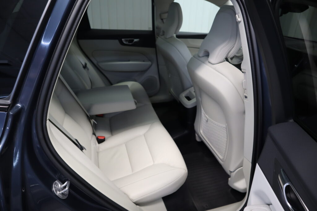 Volvo XC60, image 6
