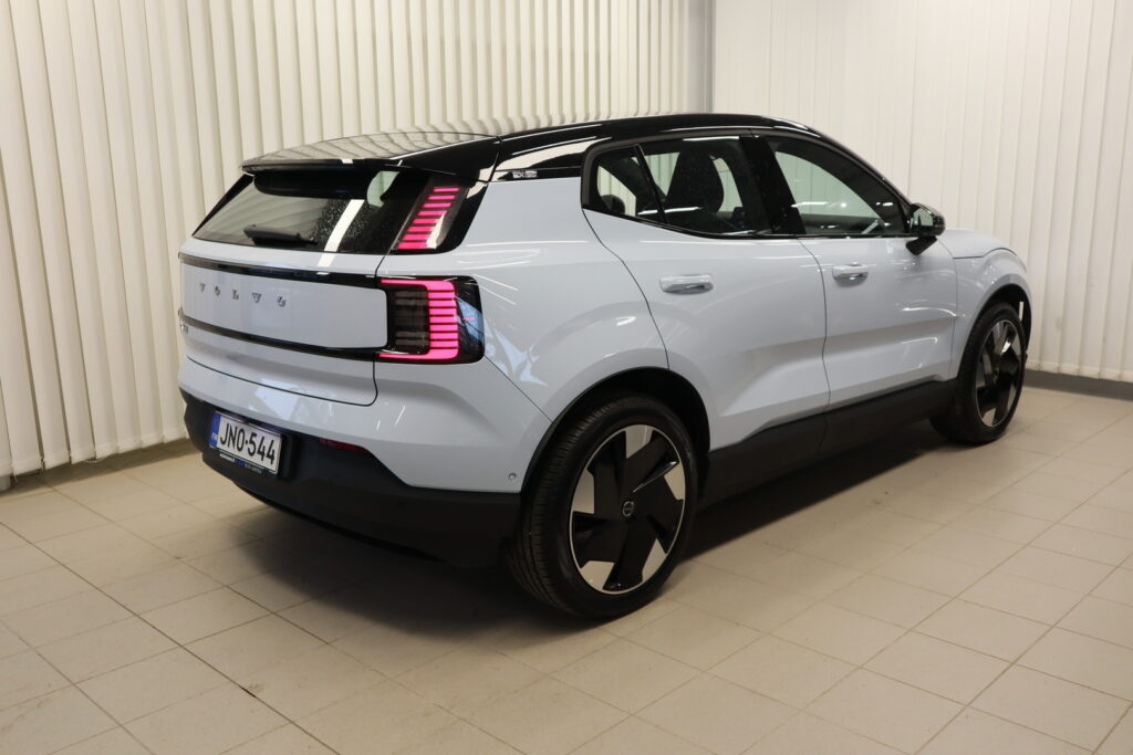 Volvo EX30, image 4